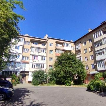В.Сухомлинського, 6