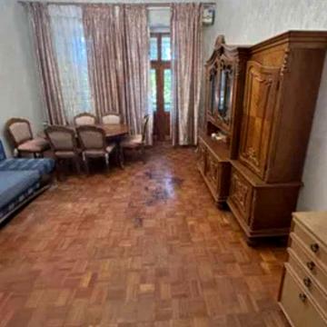 2-комнатная квартира в центре, ул. Базарная, 63 м²