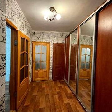 Радісна вул., 7