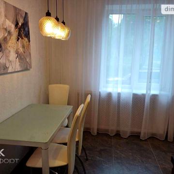 Продаж 3к Квартира Залізняка Максима вулиця