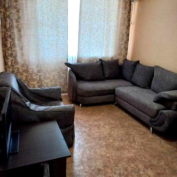 Сдам отличную 1к.кв возле метро Холодная Гора(46000)