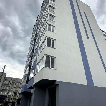 Придаж трьох кімнатної в центрі міста (будинок зданий) ЖК Даймонд Холл