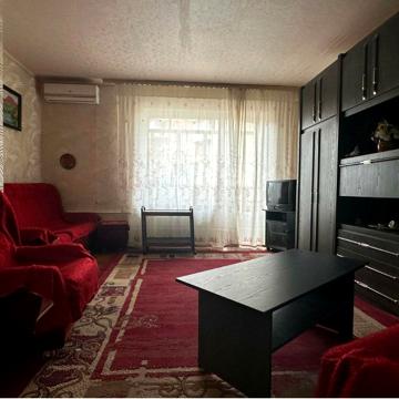 Лесі Українки бульв., 24