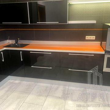 Степана Руданського вул., 4-6