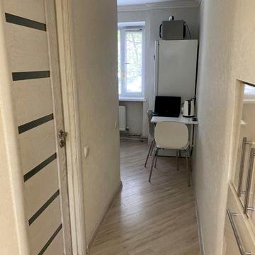 Продам трехкомнатную квартиру