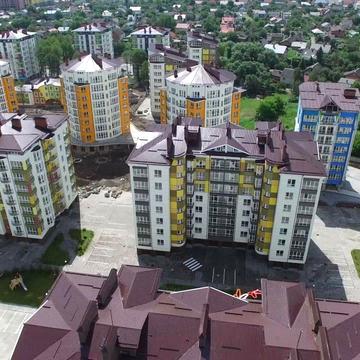 Двірська вул., 13