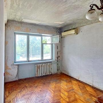 Українська вул., 32