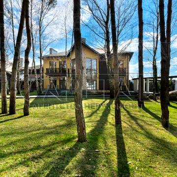 Лісова вул.