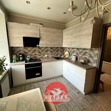 Продается 3-х комн. большая квартира на Бульваре Центральном 72 кв.м