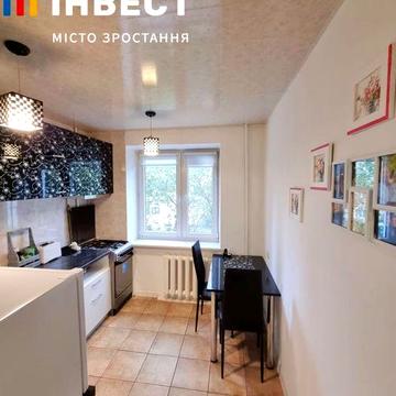 2 комнатная квартира 50m2 с ремонтом проспект Науки, метро 23 Августа