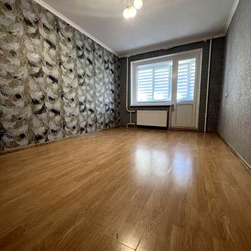 Продаж 1к Квартира Дмитра Майбороди (Збишка) вулиця