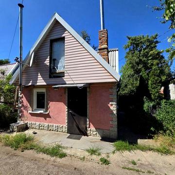 Продаж 2-кім частини будинку біля кондфабрики.