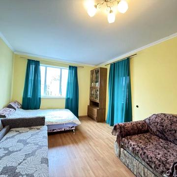 Дача у Раківці з косметичним ремонтом на 6 сотках. Раківка