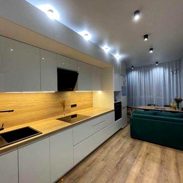 Квартира з диайзенрським ремонтом!  Без комісії, торг!