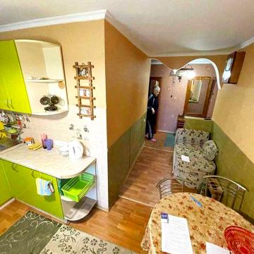 Продаж 3-кімнатної квартири вул. 2-га Залізнична