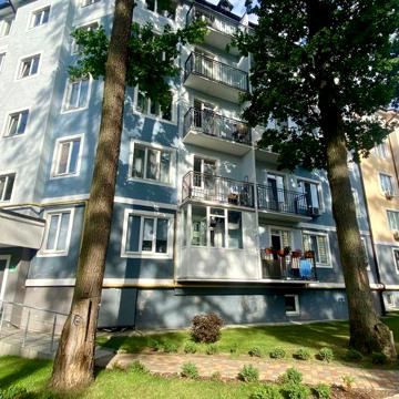 1к квартира з ремонтом неподалік лісу