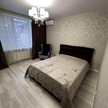Оренда 1к-к з терасою на Софія Резиденс вул, Молодіжна 2, 40м2+30м2