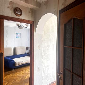 Голосіївський просп. (40-річчя Жовтня), 122к1