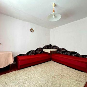 Оренда 1к кв ЦЕНТР ,бічна від Коновальця (Львівська).
 Вільна Відео