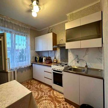 Сдам 2 комн на Вильямса. Таиррва