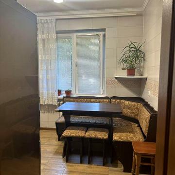 Квартира 2-ох кімнатна.