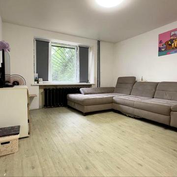 1к квартира на Універсальній