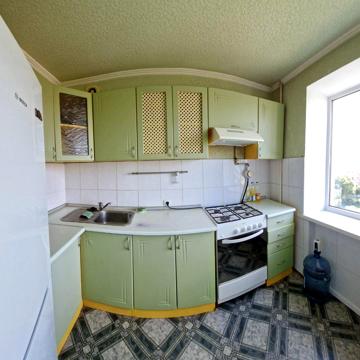 Валерія Лобановського просп. (Червонозоряний), 5-А