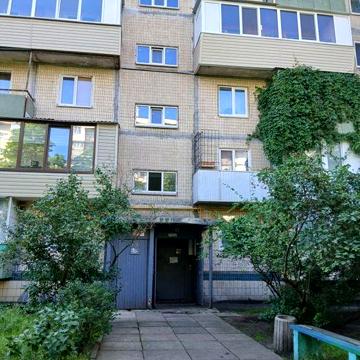 Продається 1но кімнатна квартира пр. Павла Тичини,21 Березняки