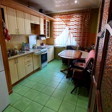 3 кімнатна квартира, бул. Європейський 21. 2 поверх. Є оселя