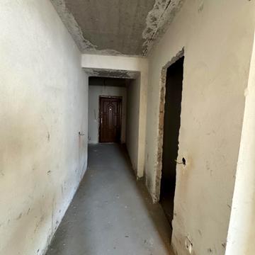 Тролейбусна вул., 5