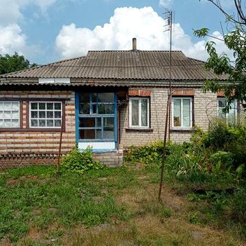 Будинок зі всіма ЗРУЧНОСТЯМИ. Село Жуківка. Розглянемо єВІДНОВЛЕННЯ.