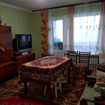 Продажа або обмін 3–кімнатної квартири із лоджією у центрі с.Коробівка