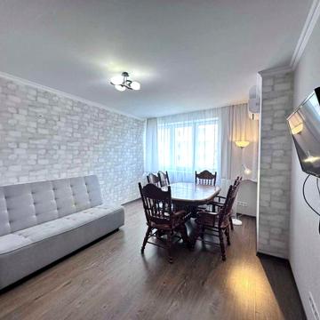 Продаж 3-кімнатної 92 м2 провулок Моторний 9