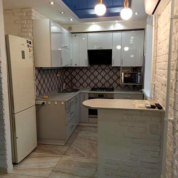 Сдам 3-х к квартиру Семинарская студия+ 2 спальни