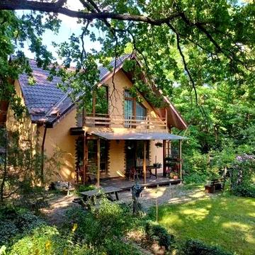Від власника. Затишний будинок в Василькові в дубовому лісі