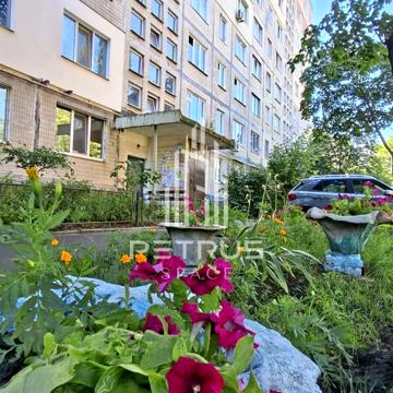 Романа Шухевича просп. (Генерала Ватутіна), 24-В