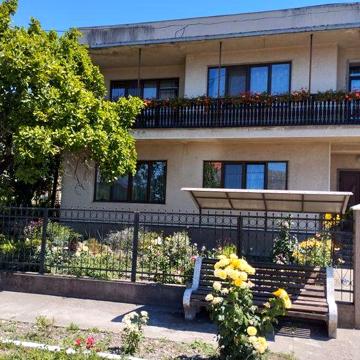 Продам дом Закарпатье Вари+пекарня