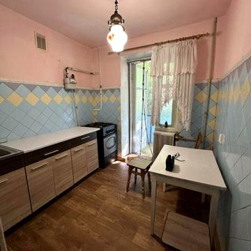 Сдам 2-ную кварт р-н Черемушки ул Ген Петрова / ул Варненская