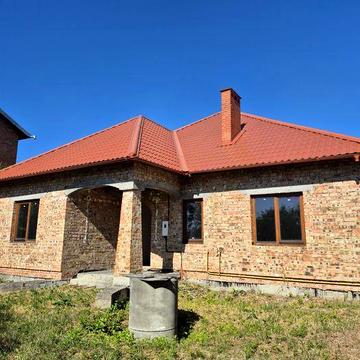 Особняк з сучасним плануванням в селі Черніїв