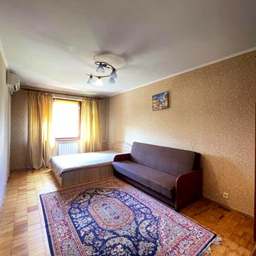 Патріарха Мстислава Скрипника вул., 15