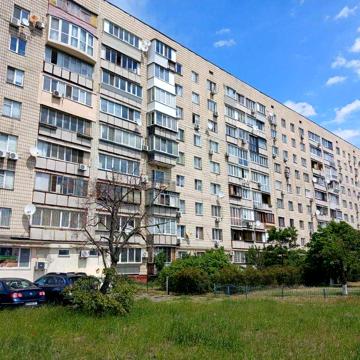 Продажа 4х-комнатной квартиры ул Героев полка Азов д.11 метро Оболонь