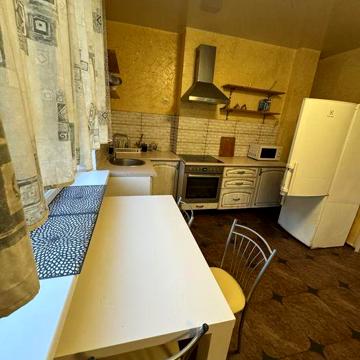 Сдам 1 комнатную квартиру улица Бочарова 44б