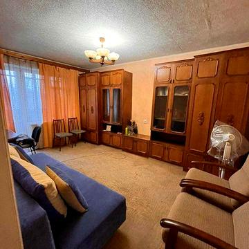 Продам 2-х комнатную квартиру. Сосновая горка, ул. Клочковская.