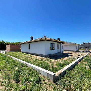 р Продається новий будинок у Рівному — 130 м²