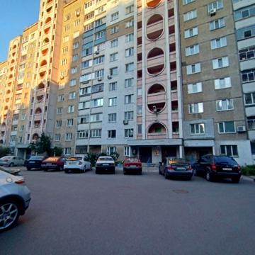 Незалежності, 19а