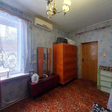 Продам 1/3 будинку,свій двір,всі зручності, вул.Лиса 57.метро Хол гора
