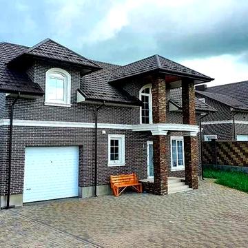 Продам будинок з ремонтом і гаражем в 10 хв від Рівного !