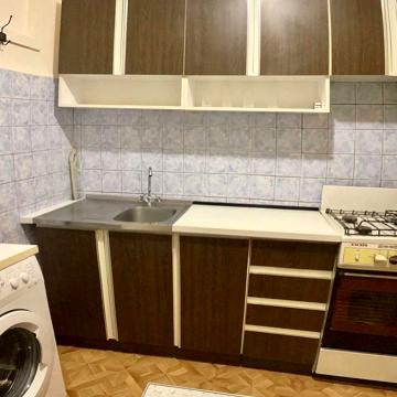 Миколи Міхновського бульв. (Дружби Народів), 8