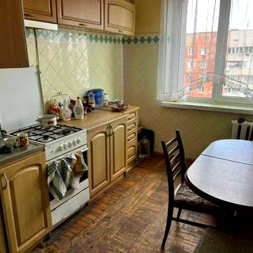 Продаж 3 кімнатної квартири пр Червоної Калини