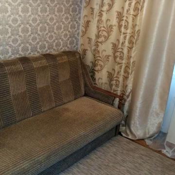 Йорданська вул. (Лайоша Гавро), 4